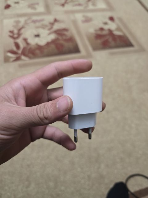Usb-c çıxışlı şarj adapteri - Tip: Divar adapteri - Giriş fişi — Xaçmaz