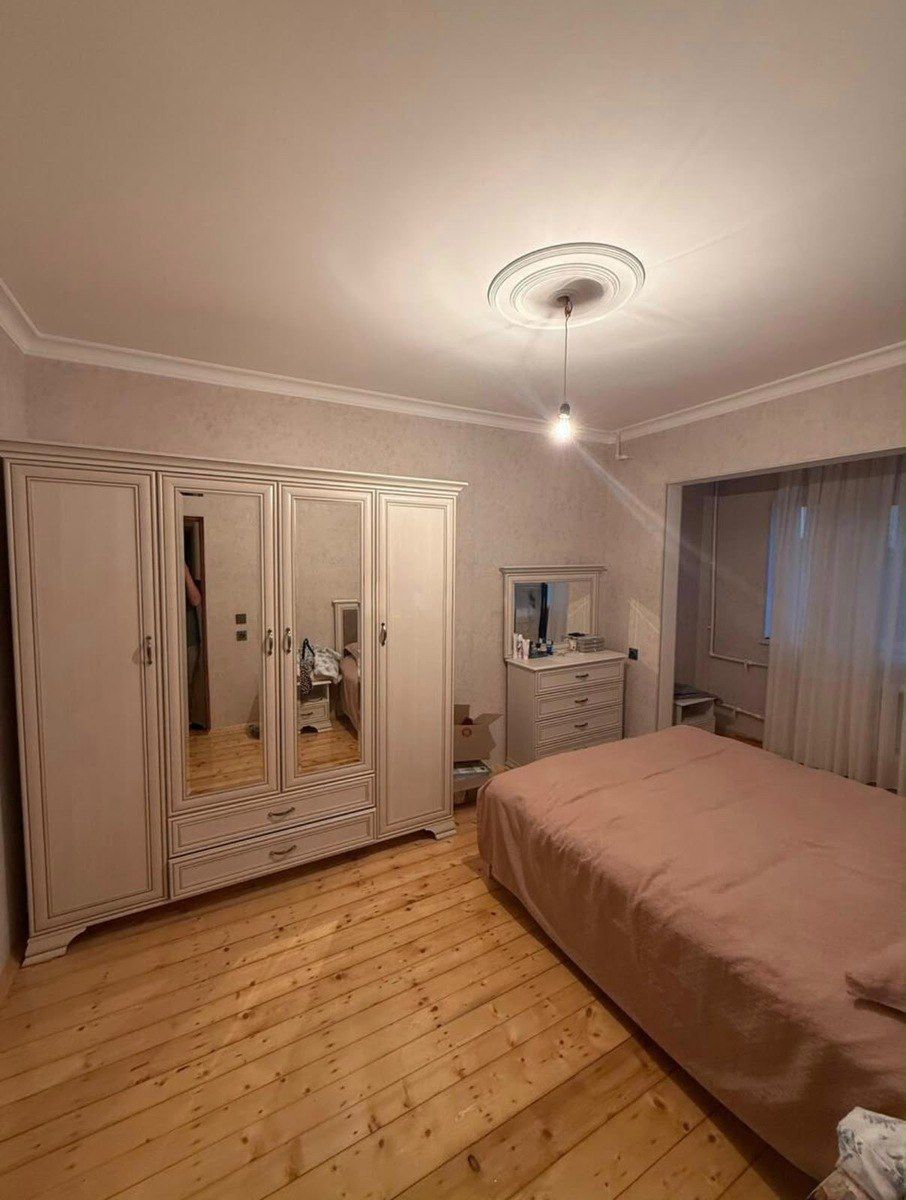 Satılır 5 otaqlı köhnə tikili 120 m² — Mənzil, Bakı (2)