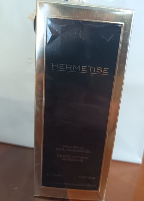 Hermetise Professional Facial Exfoliating Gel 120 — Bakı