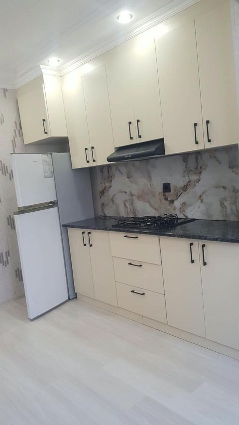 İcarəyə verilir 2 otaqlı köhnə tikili 65 m² — Bakı