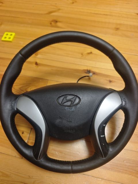 Hyundai Elantra sükanı — Ehtiyat hissələri və aksesuarlar
