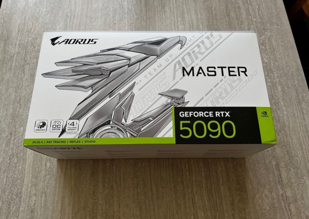 Video kart Gigabyte RTX 5090 Aorus Master Ice 32GB — Kompüterlər və noutbuklar, Bakı (2)