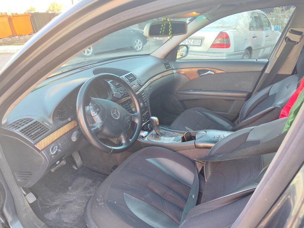 Mercedes E 320 4MATIC, 3.0 L, 2002 il, 341 000 km 90-NY-609 — Avtomobillər, Bakı (8)