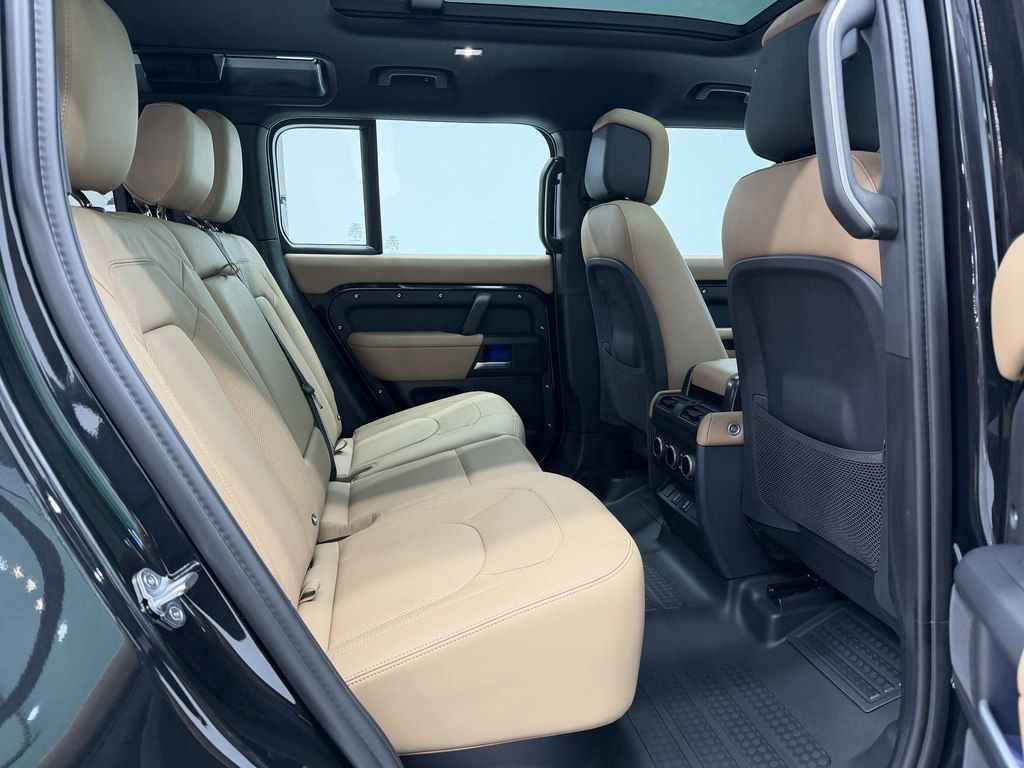 Land Rover Defender, 3.0 L, 2026 il, yeni — Avtomobillər, Bakı (12)
