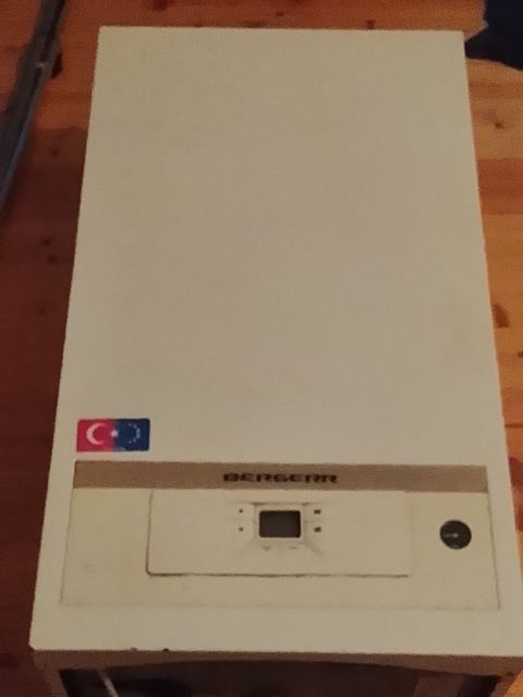 Bergerr divar tipli qaz kombisi - Brend/model: Bergerr (ön paneldə — Digah