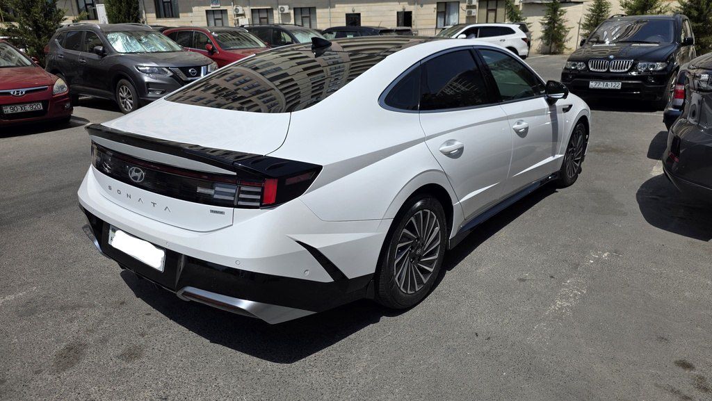 Hyundai Sonata, 2.0 L, 1.62 kWh, 2025 il, 4 000 km — Avtomobillər, Bakı (5)