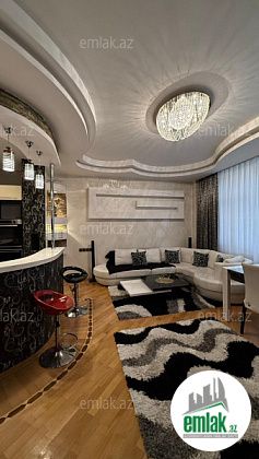 Satılır 3 otaqlı 85 m² köhnə tikili Bayıl