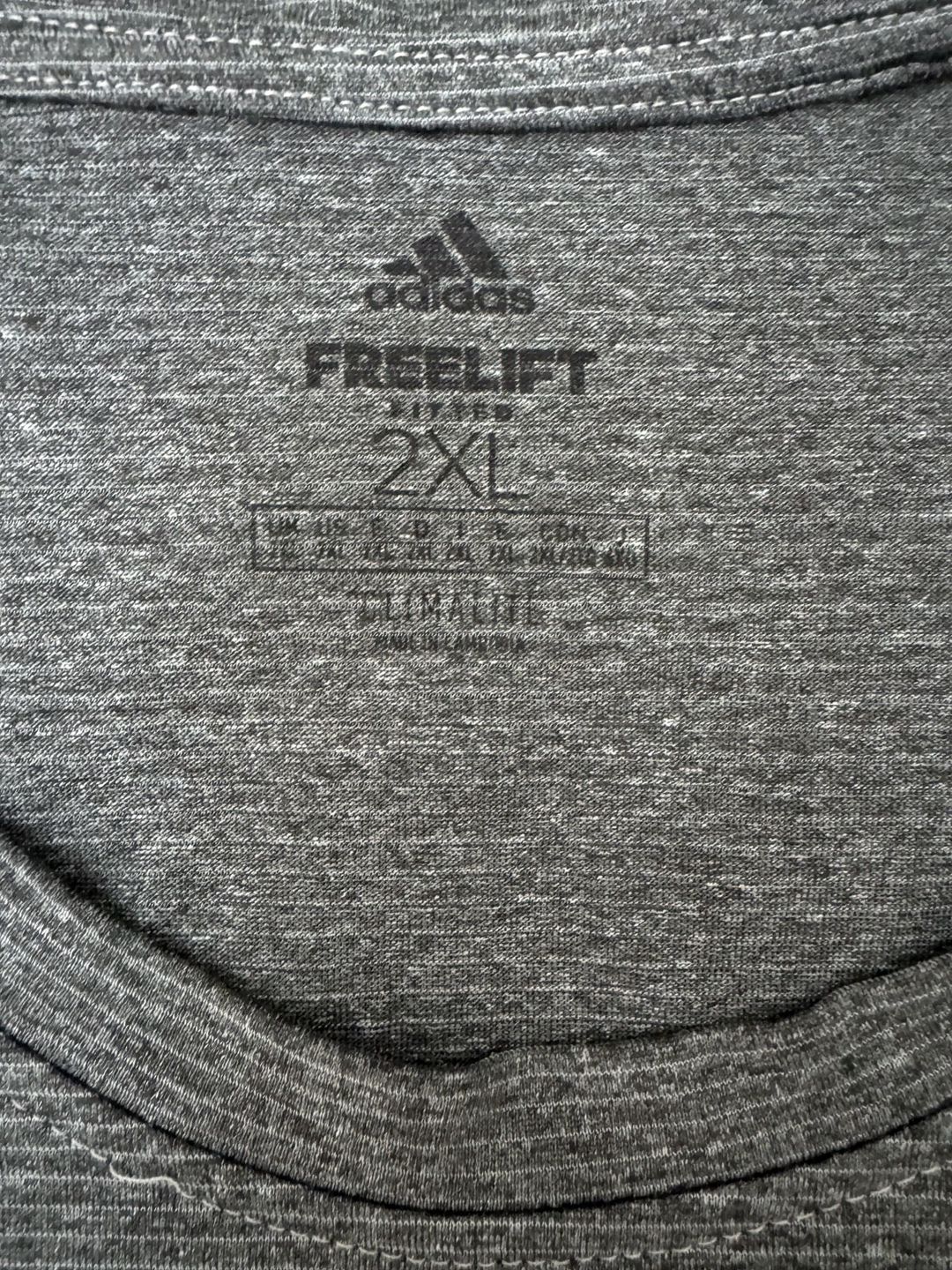 Futbolka ADiDAS ClimaLite — Geyim, ayakkabı, aksesuarlar, Bakı (10)