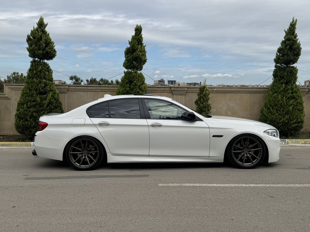 BMW 5 series: 2 l 2015 il Sedan 77-RM-086 — Avtomobillər, Bakı (7)