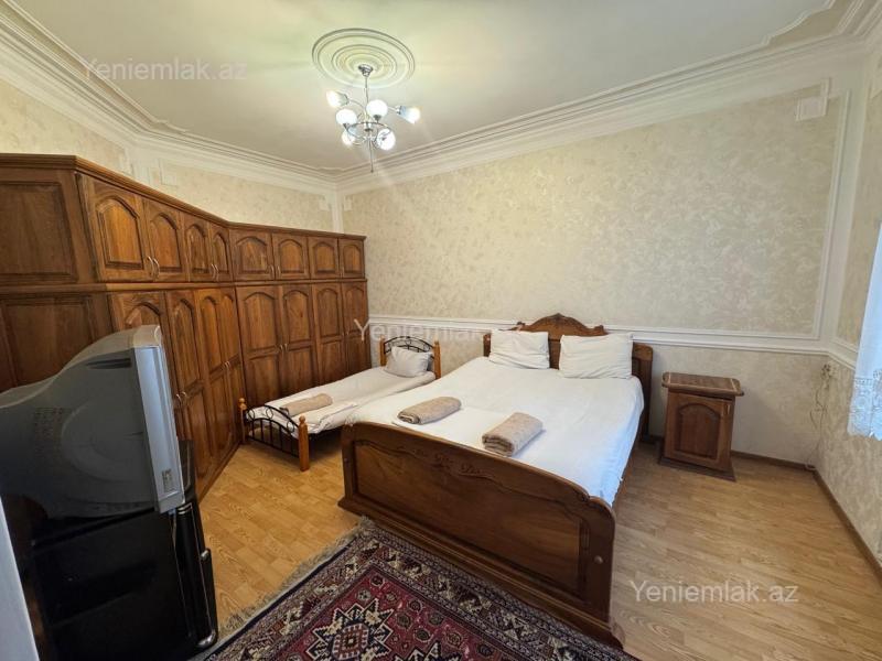 Günlük 4 otaqlı Həyət evi / Villa, 211 m², Quba — Ev, villa, Quba (3)