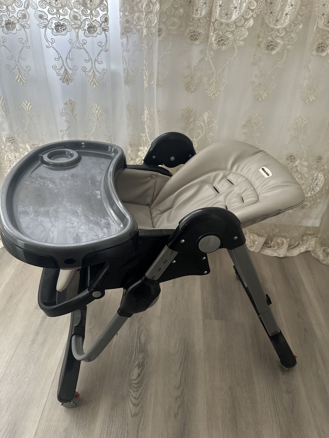 Qidalanma oturacağı — Qidalandırma stulları, Bakı (3)