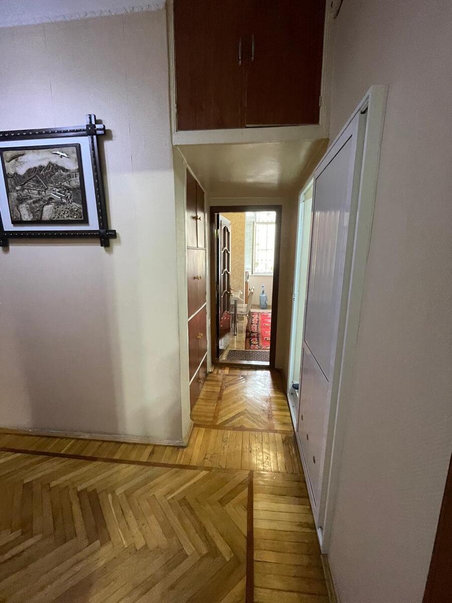 Satılır 5 otaqlı köhnə tikili 140 m² — Mənzil, Bakı (12)