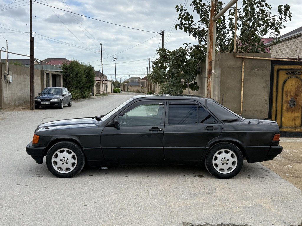 Mercedes 190, 1.8 L, 1992 il, 287 500 km — Avtomobillər, Bakı (4)