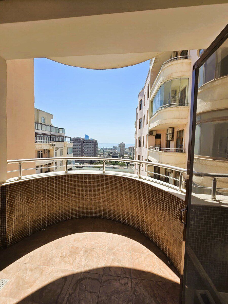 Satılır 3 otaqlı yeni tikili 161 m² — Mənzil, Bakı (6)