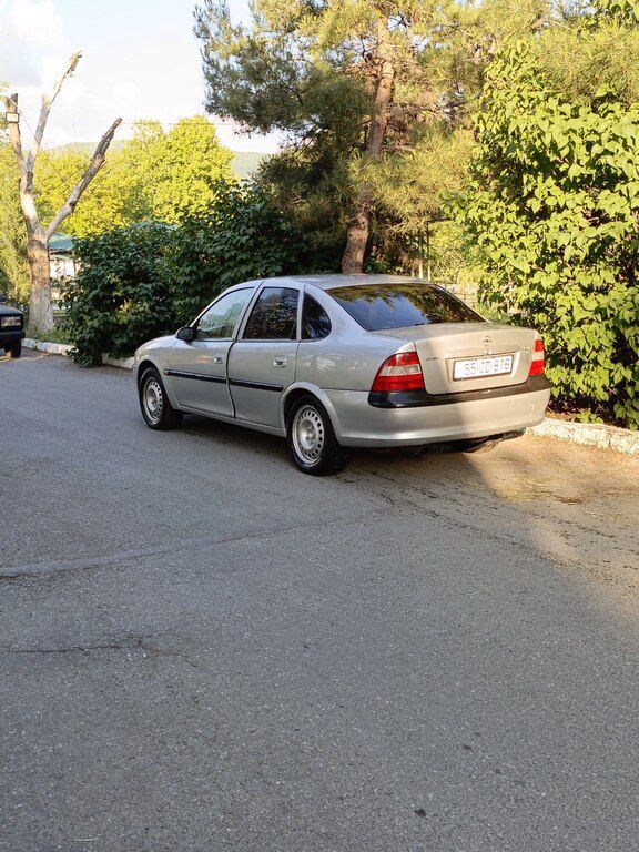 Opel Vectra, 1.8 L, 1996 il, 340 000 km 55-CD-816 — Avtomobillər, Şəki (2)