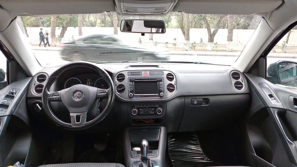 Volkswagen Tiguan, 2.0 L, 2010 il, 224 000 km — Avtomobillər, Bakı (3)