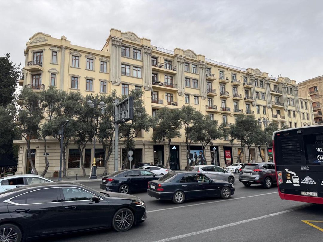 Satılır 2 otaqlı köhnə tikili 40 m² — Mənzil, Bakı