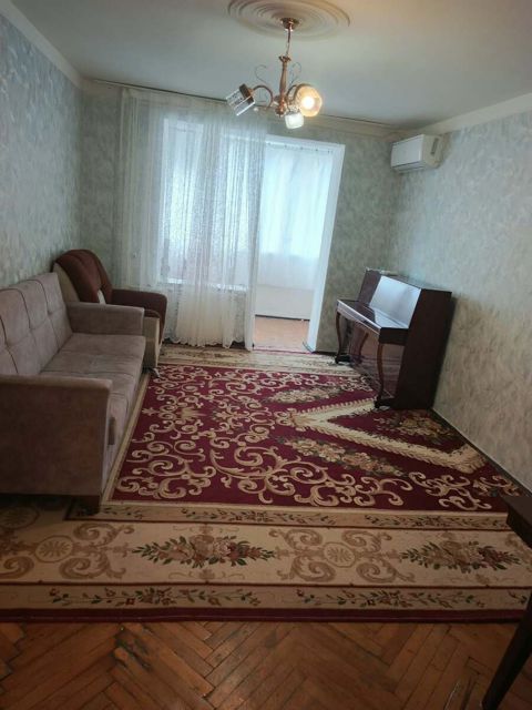 İcarəyə verilir 2 otaqlı köhnə tikili 50 m² — Bakı