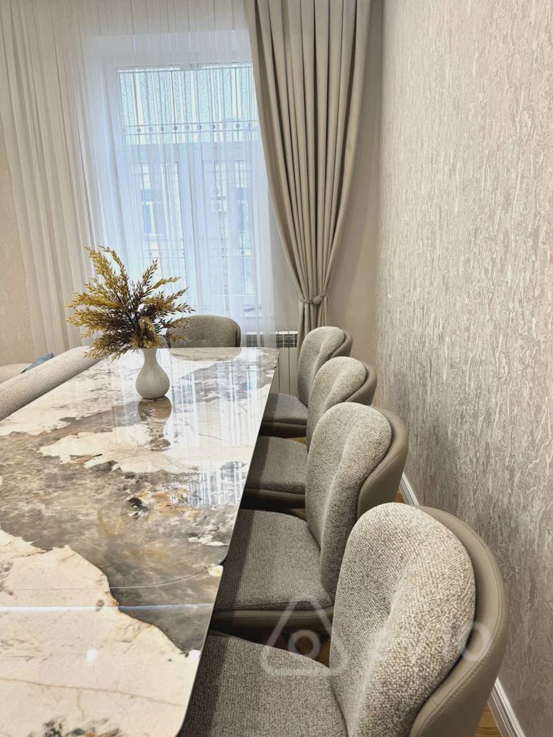 For rent: 3-room apartment (old building), 90 m² — Mənzil, Bakı (2)