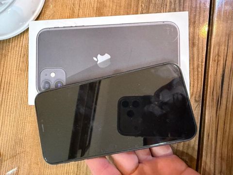 IPhone 11, 64 GB, Qara, Face ID — Masazır