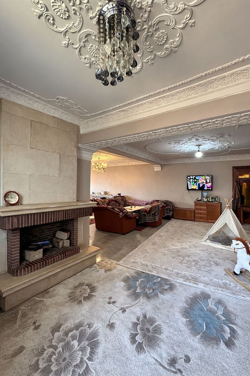 Satılır 8 otaqlı həyət evi/bağ evi 600 m² — Ev, villa, Bakı (3)