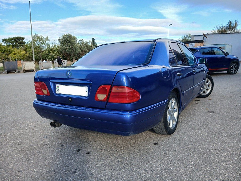 Mercedes E 200, 2.0 L, 1996 il, 326 056 km — Avtomobillər, Sumqayıt (6)