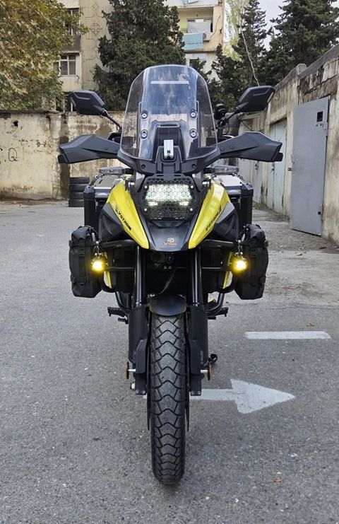 Suzuki V-Strom 1000, 1000 sm3, 2021 il, 27 400 km — Bakı