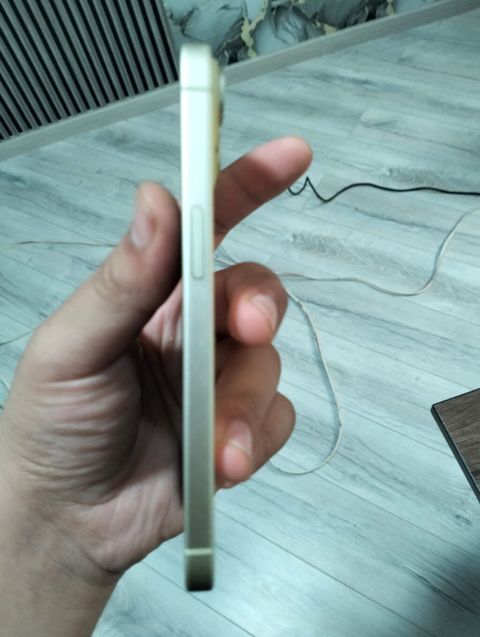 IPhone 15 — Bakı