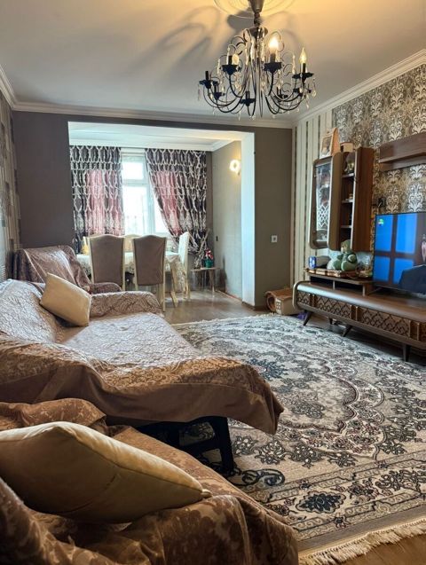 Satılır 3 otaqlı köhnə tikili 70 m² — Bakı
