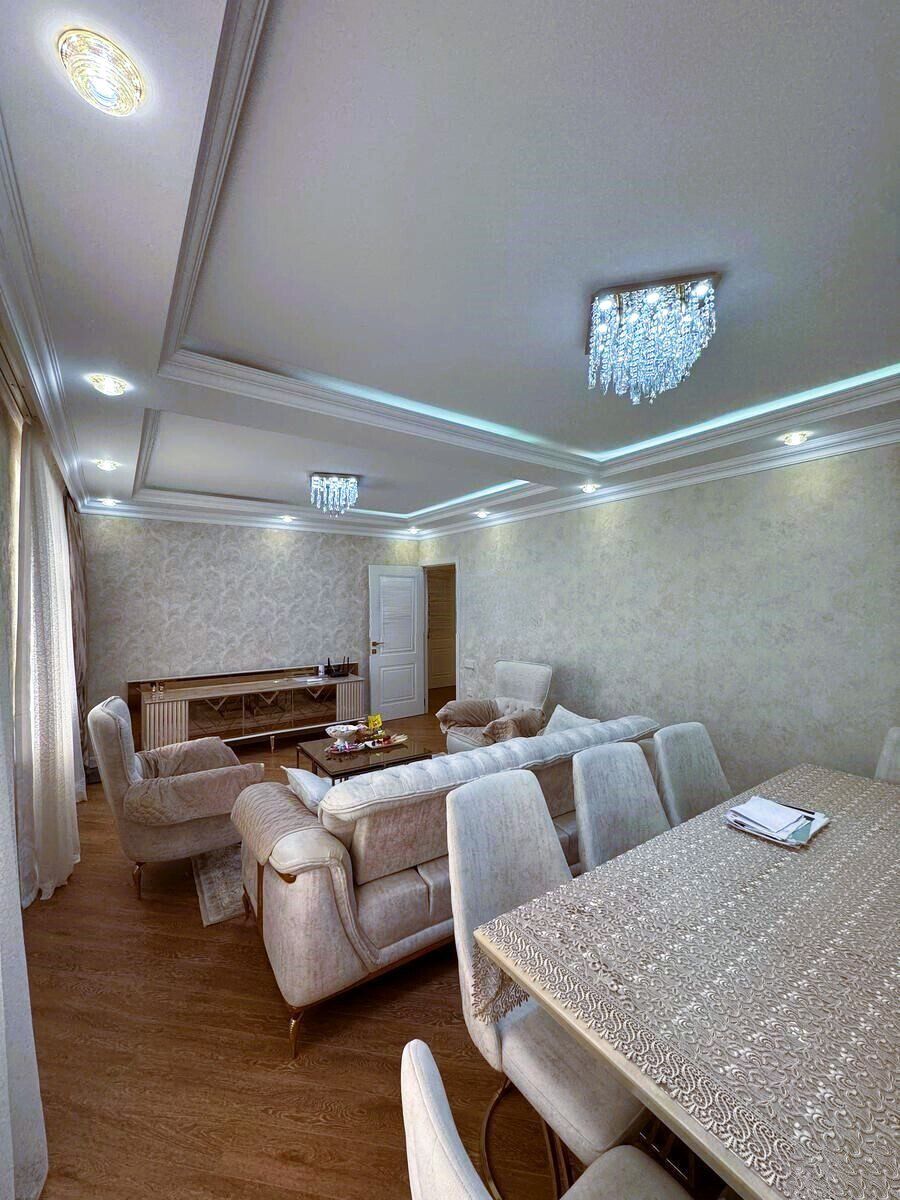 Satılır 5 otaqlı köhnə tikili 110 m² — Mənzil, Bakı (2)