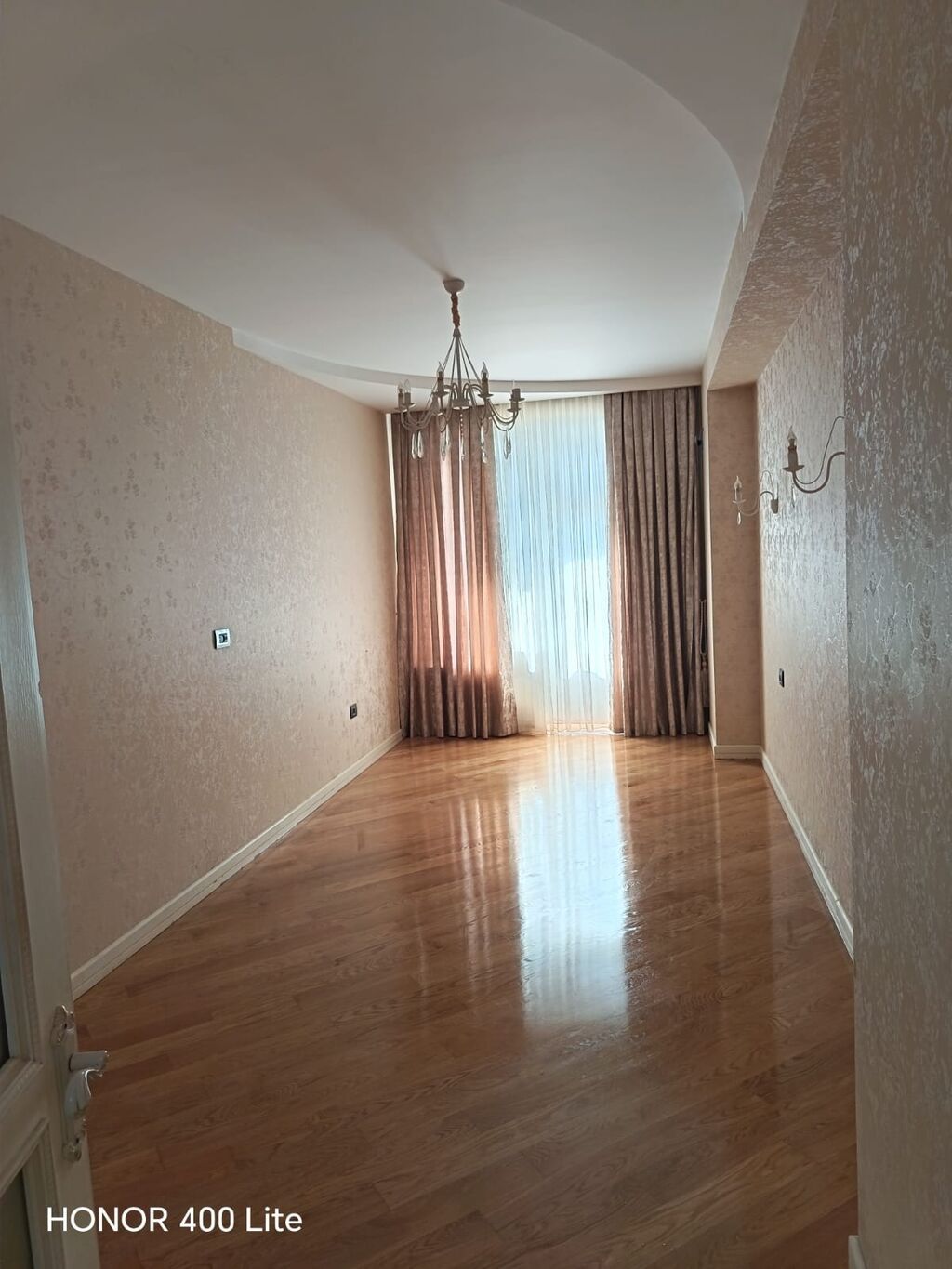 28 mayda 12/7 mertebesinde 4 otaqli ev 1000 azn eşiyasiz 1000 azn — Mənzil, Bakı (5)