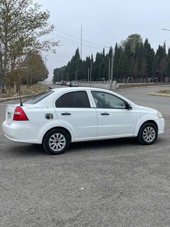 Chevrolet Aveo, 1.2 L, 2011 il, 396 000 km — Avtomobillər, Gəncə (4)