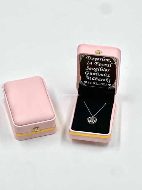 100 Dildə Seni Sevirem Boyunbagı — Necklaces and chains (Fine jewelry)