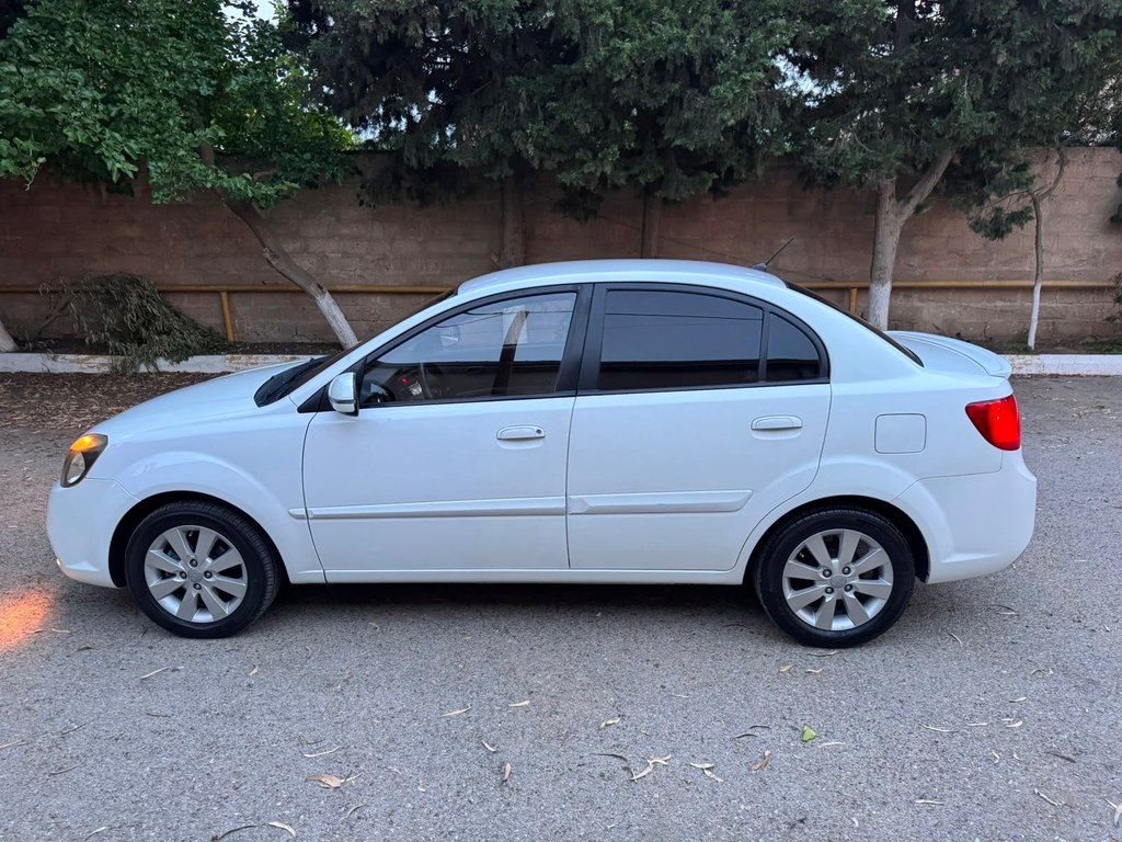 Kia Rio, 1.4 L, 2011 il, 351 000 km 90-UX-114 — Avtomobillər, Bakı (10)
