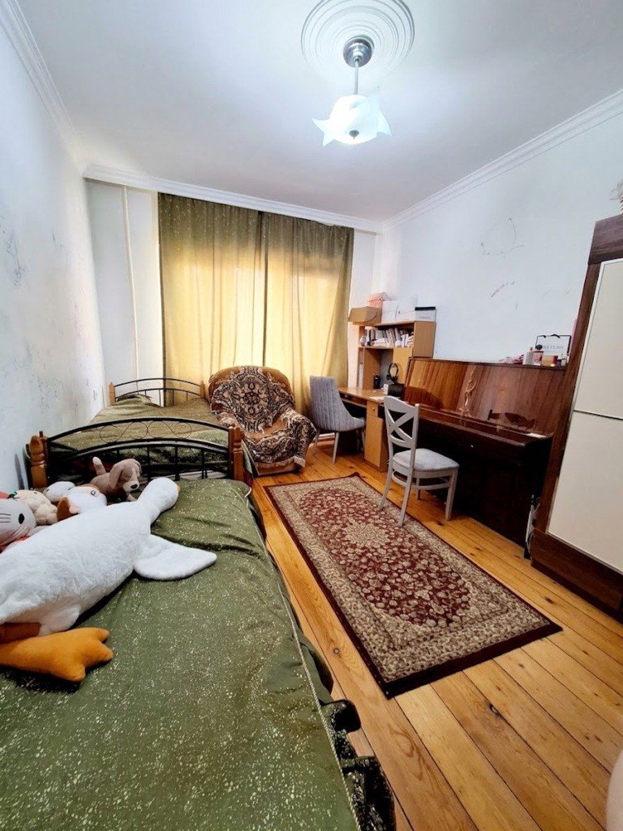 Satılır 3 otaqlı köhnə tikili 87.7 m² — Mənzil, Bakı (2)