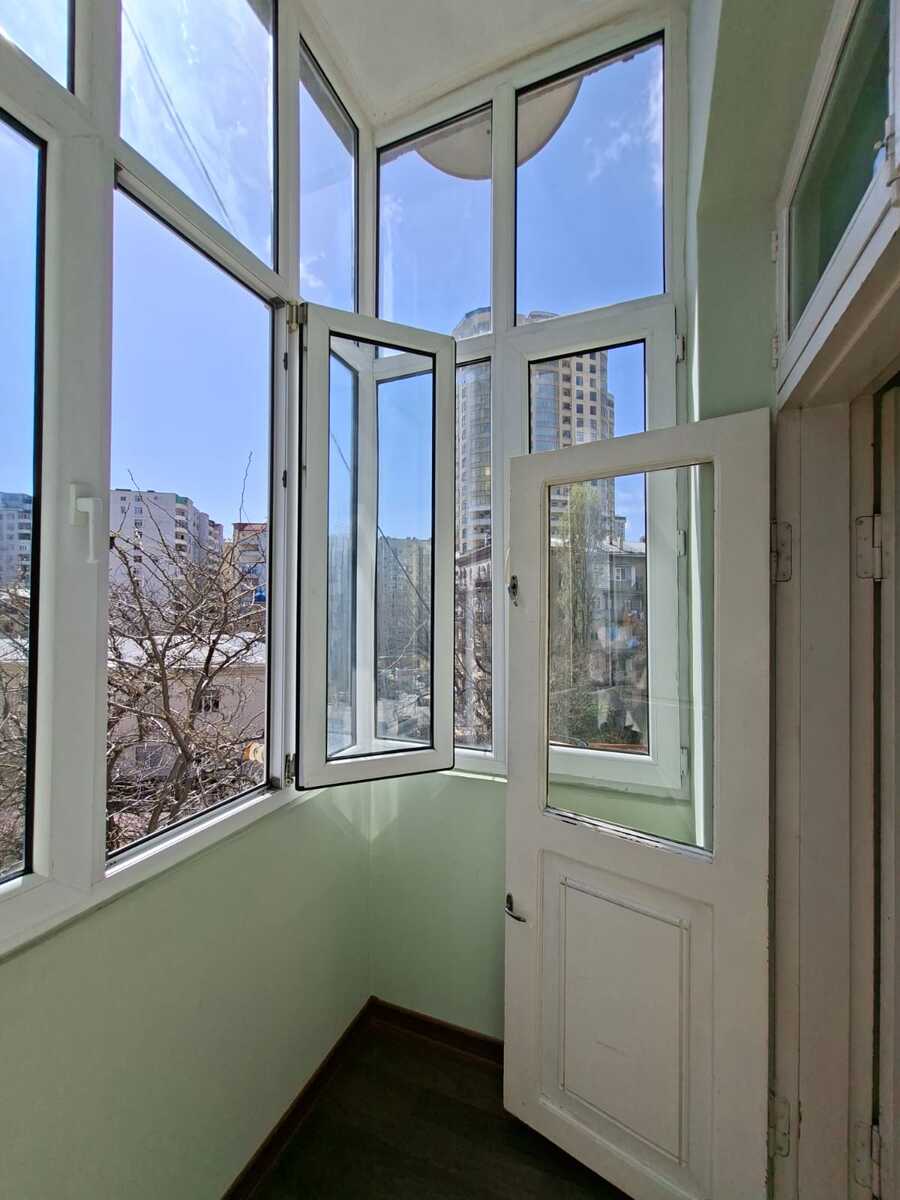 Satılır 2 otaqlı köhnə tikili 54 m² — Mənzil, Bakı (3)