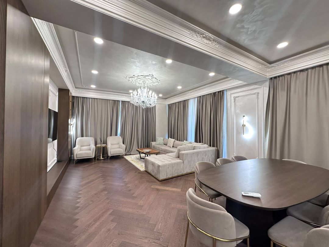 İcarəyə verilir 4 otaqlı yeni tikili 220 m² — Mənzil, Bakı