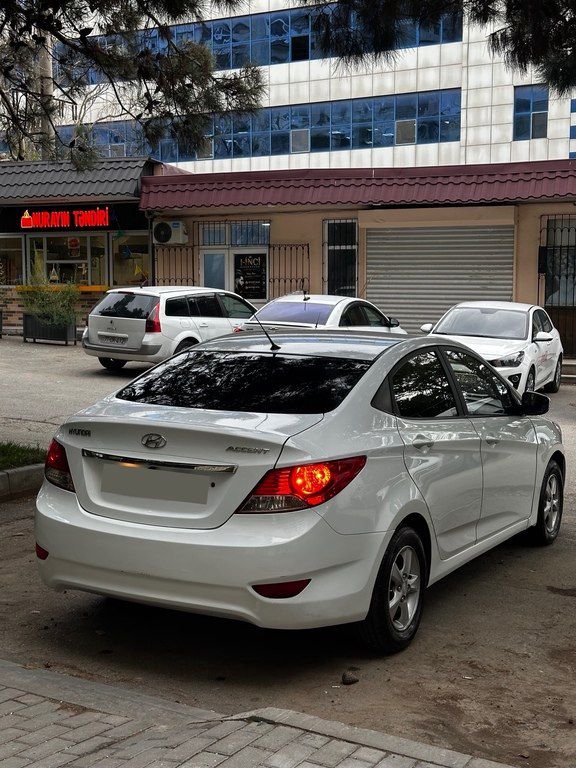 Hyundai Accent, 1.6 L, 2011 il, 424 000 km — Avtomobillər, Bakı (8)