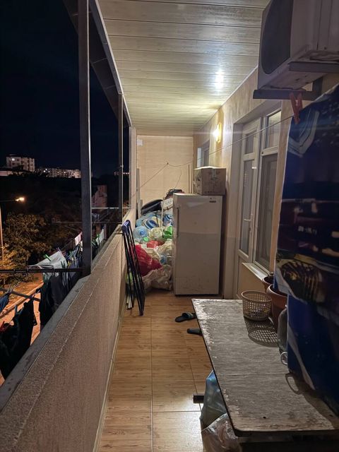 Satılır 4 otaqlı köhnə tikili 102 m² — Bakı