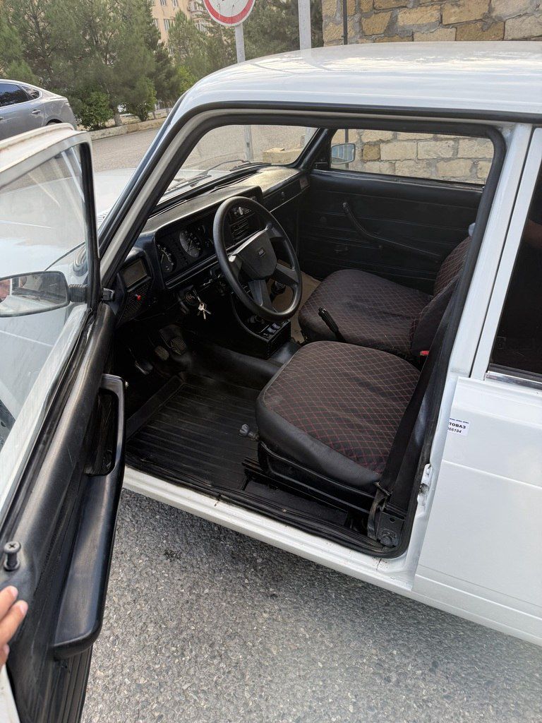 Lada (VAZ) 2107, 1.6 L, 2010 il, 270 000 km — Avtomobillər, Bakı (7)