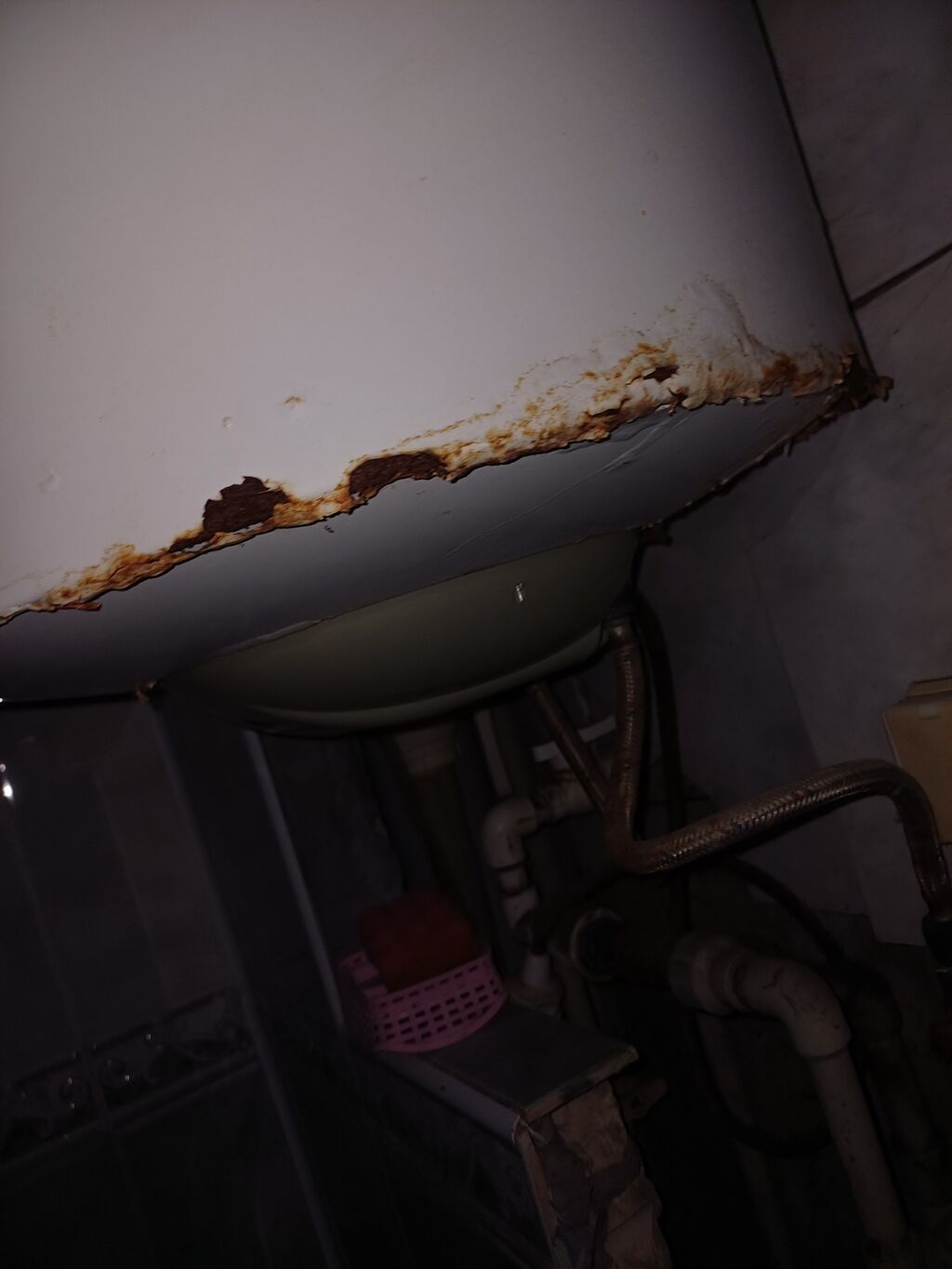 Ariston elektrik su qızdırıcısı (vertikal, silindrik model) - Tutum — Su qızdırıcılar, Bakı (2)