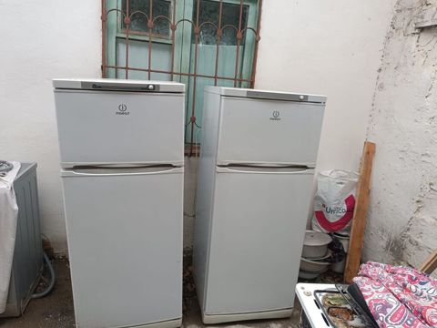 İşlənmiş 2 qapılı Indesit Soyuducu Satılır, rəng - Ağ — Bakı