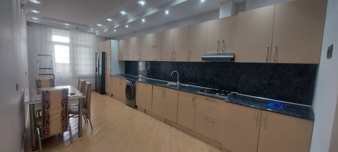 İcarəyə verilir 3 otaqlı yeni tikili 130 m² — Mənzil, Bakı (8)