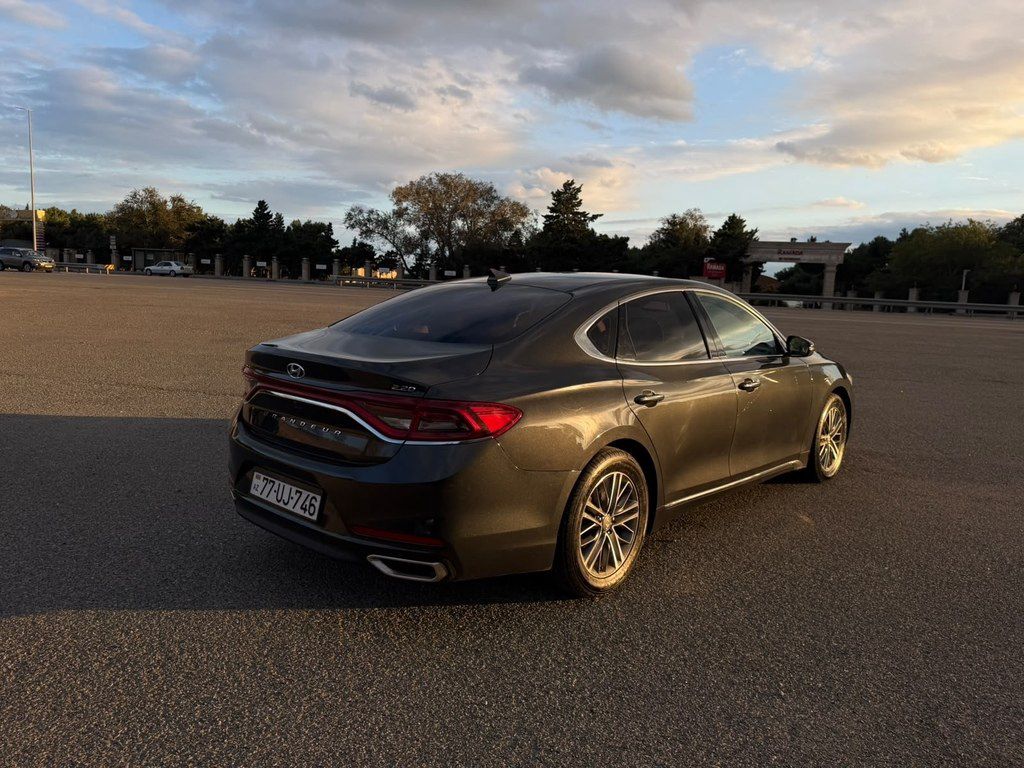 Hyundai Grandeur, 2.2 L, 2017 il, 252 000 km 77-UJ-746 — Avtomobillər, Bakı (10)