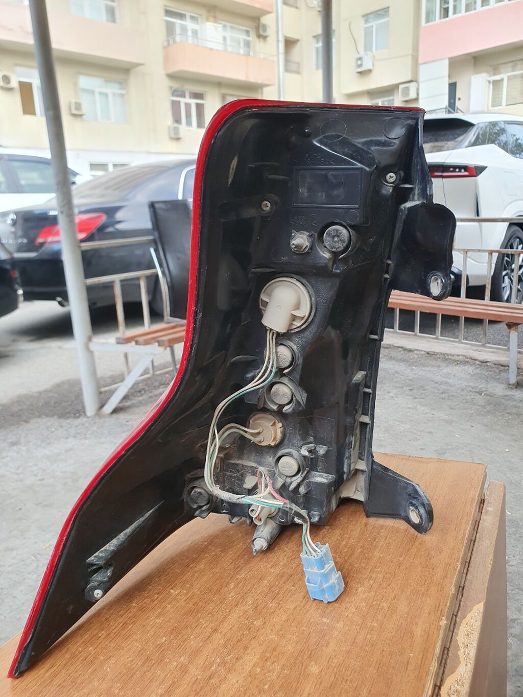 Toyota prado 2009-2014 model üçün arxa sağ stop dublikat üstdən çıxma — Avtomobil işığı, Bakı (2)