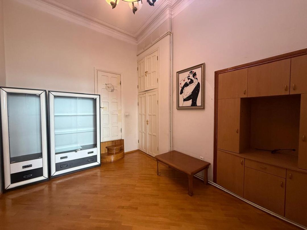 Satılır 4 otaqlı köhnə tikili 160 m² — Mənzil, Bakı (11)