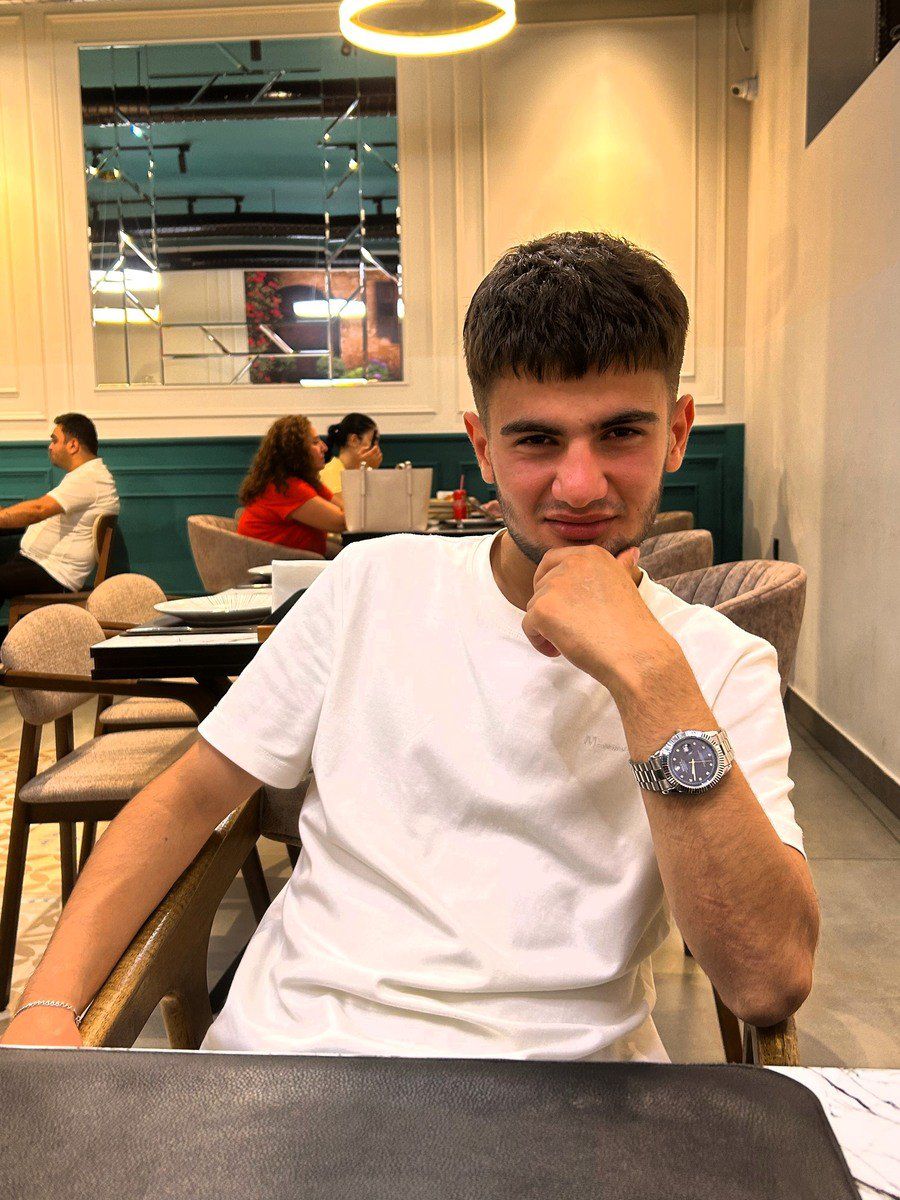 Barmen işi axtarıram — İş axtarıram, Bakı