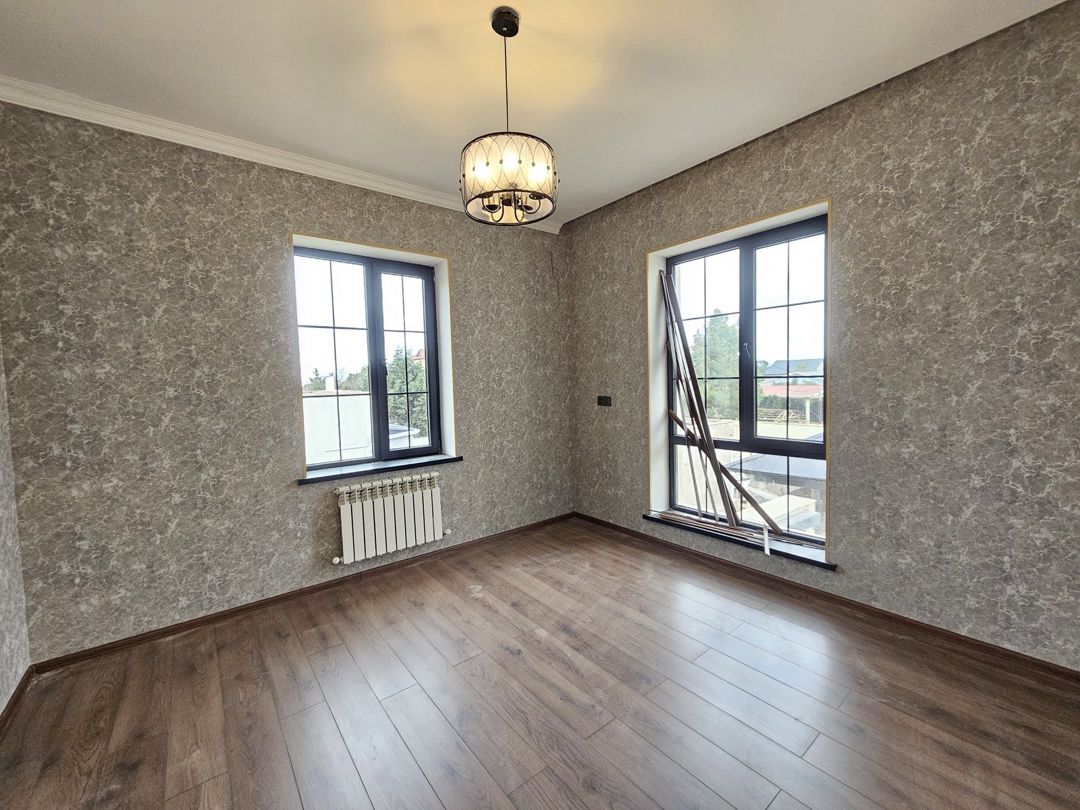 Satılır 4 otaqlı həyət evi/bağ evi 200 m² — Ev, villa, Bakı (12)