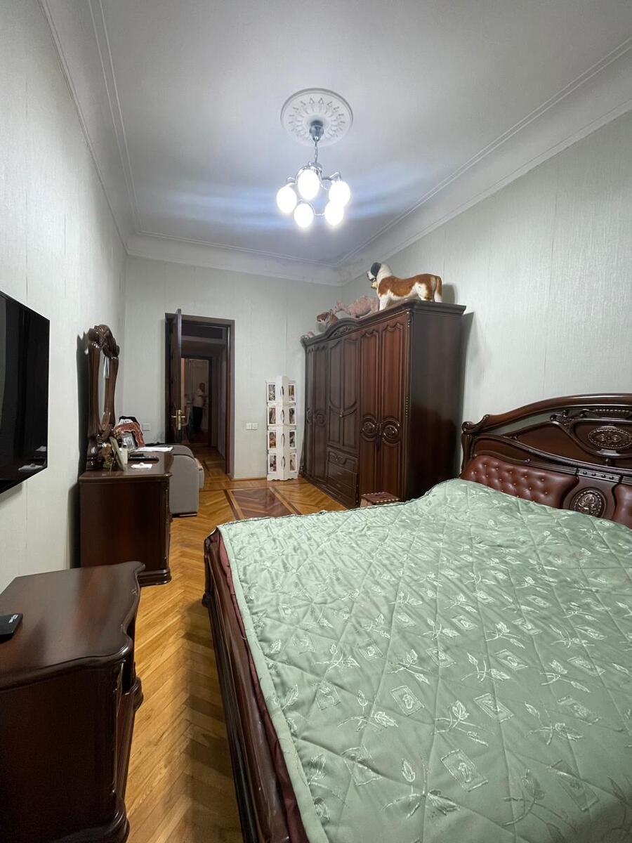 Satılır 5 otaqlı köhnə tikili 140 m² — Mənzil, Bakı (10)