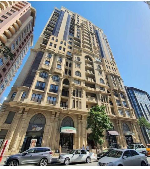 Satılır 4 otaqlı yeni tikili 249 m² — Bakı